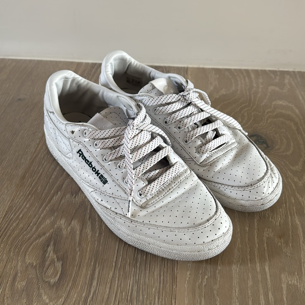 Reebok Classic Sneakers x NAKED Club C 85s Women’s 9.5 White Burgundy Dark Green